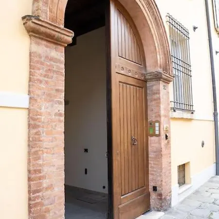 Apartment Magnifico In Palazzo Storico Del 500” Ferrara