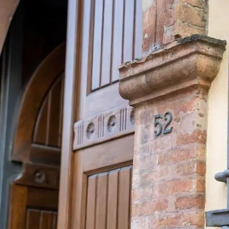 Magnifico In Palazzo Storico Del 500” Apartment